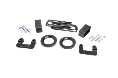 Rough Country - ROUGH COUNTRY 2.5 INCH LEVELING KIT CHEVY/GMC 1500 (07-18)