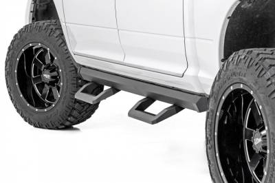 Rough Country - ROUGH COUNTRY SR2 ADJUSTABLE ALUMINUM STEPS | CREW CAB | RAM 1500 (09-18)/2500 (10-18)