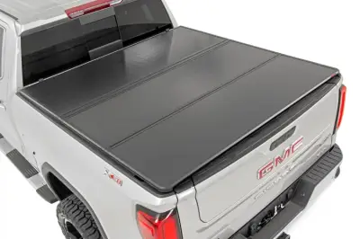 Rough Country - ROUGH COUNTRY HARD FOLDING BED COVER 5.5 FT BED | CHEVY/GMC 1500 (14-18)