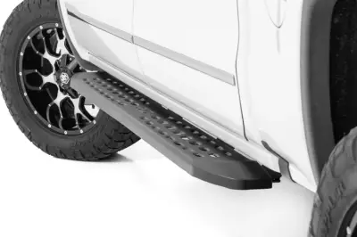 Rough Country - ROUGH COUNTRY RPT2 RUNNING BOARDS CREW CAB | CHEVY/GMC 1500/2500HD/3500HD (07-18)