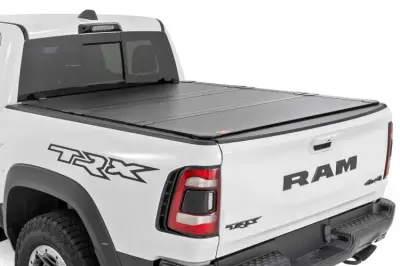 Rough Country - ROUGH COUNTRY HARD FLUSH MOUNT BED COVER 5'7" BED | RAM 1500 (19-24)/1500 TRX (21-24)
