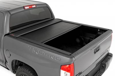 Rough Country - ROUGH COUNTRY RETRACTABLE BED COVER 5'7" BED | TOYOTA TUNDRA 2WD/4WD (2007-2021)