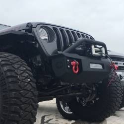 JEEP - FRONT - IRON CROSS - IRON CROSS 18-19 JEEP WRANGLER JL STUBBY FRONT BUMPER WITH BAR - GP-1202