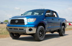 Rough Country - ROUGH COUNTRY 4.5 INCH LIFT KIT TOYOTA TUNDRA 2WD/4WD (2007-2015) - Image 5