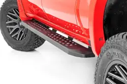 Rough Country - ROUGH COUNTRY RPT2 RUNNING BOARDS CREW CAB | BLACK | CHEVY/GMC 1500/2500HD (19-22) - Image 3