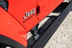 Rough Country - ROUGH COUNTRY POWER RUNNING BOARDS LIGHTED | JEEP GLADIATOR JT 4WD (2020-2023) - Image 6